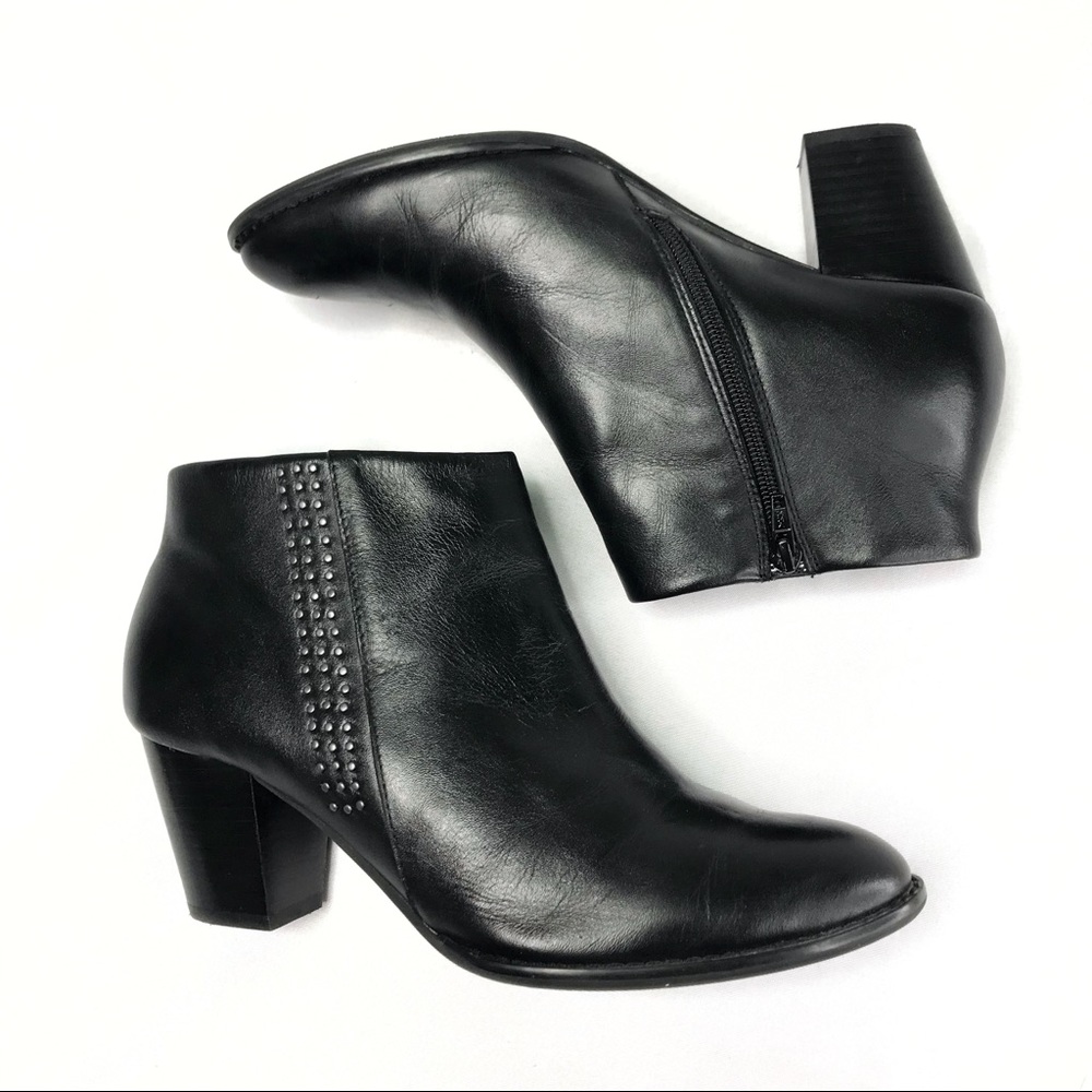 Vionic Orthoheel Georgia Studded Leather Ankle Booties Size 10 Leather